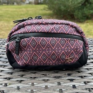 CALIA by Carrie Underwood Insulated Case